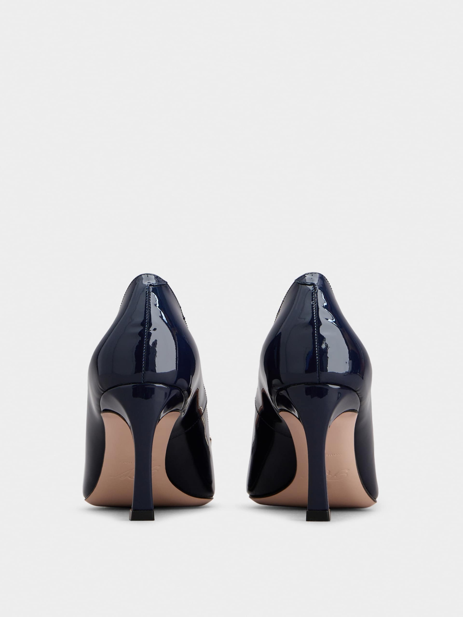「ベル ヴィヴィエ トランペット」パテントレザー パンプス 70 mm ブルー
