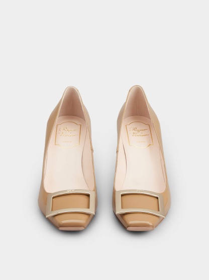 「ベル ヴィヴィエ トランペット」パテントレザー パンプス 70 mm ブラウン