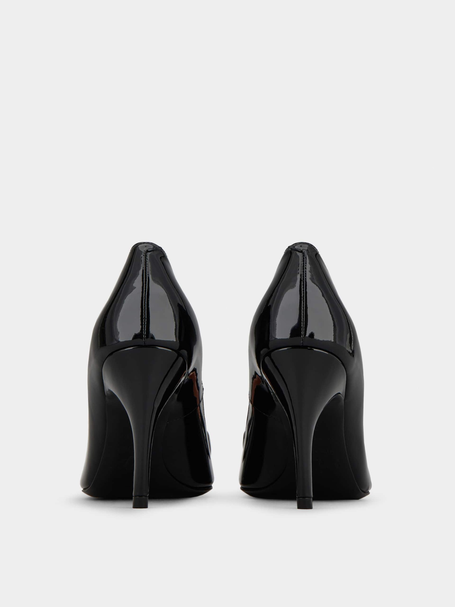 「ヴィヴ ショック」ラッカード バックル パテントレザー パンプス 85 mm ブラック