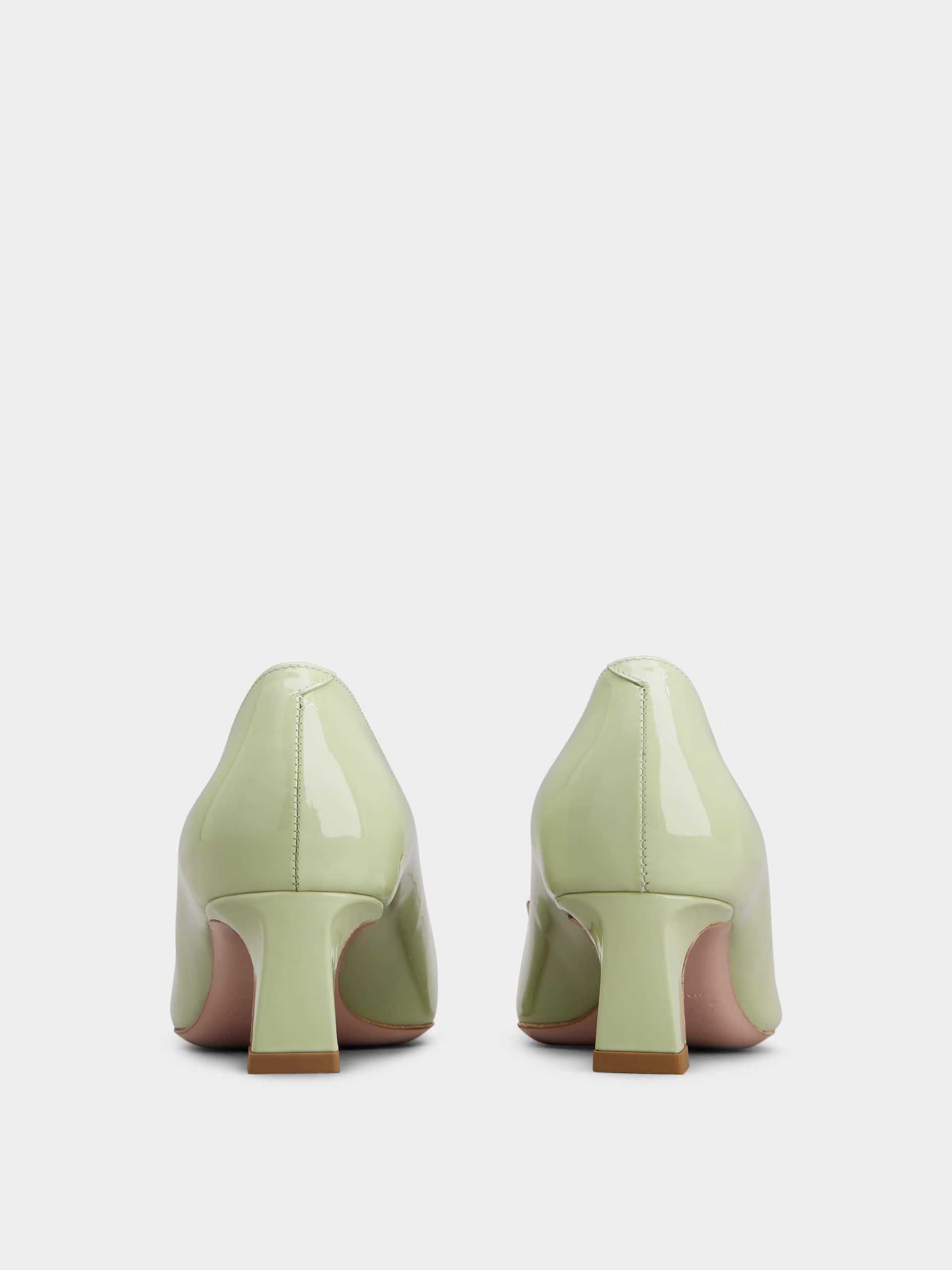 「ベル ヴィヴィエ トランペット」パンプス パテントレザー 45 mm グリーン