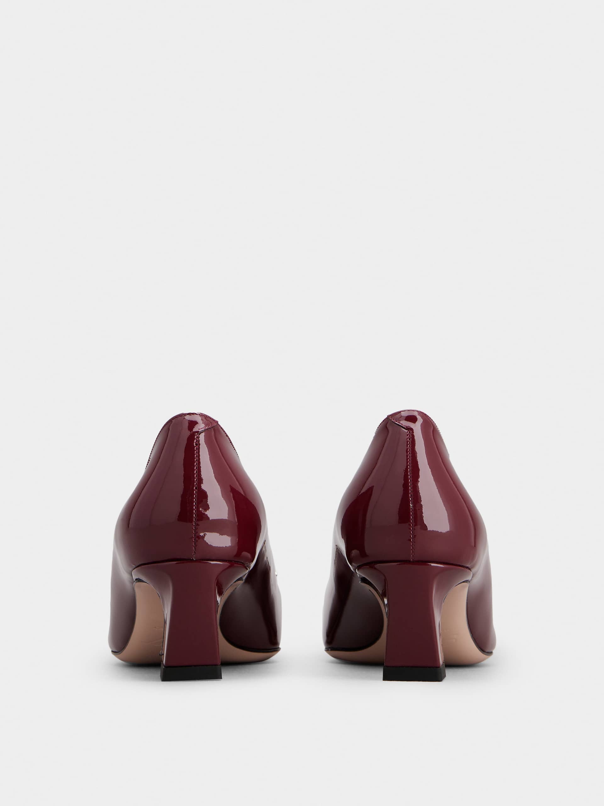 「ベル ヴィヴィエ トランペット」パンプス パテントレザー 45 mm ボルドー