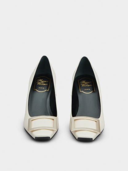 「ベル ヴィヴィエ トランペット」レザー パンプス 70 mm クリーム