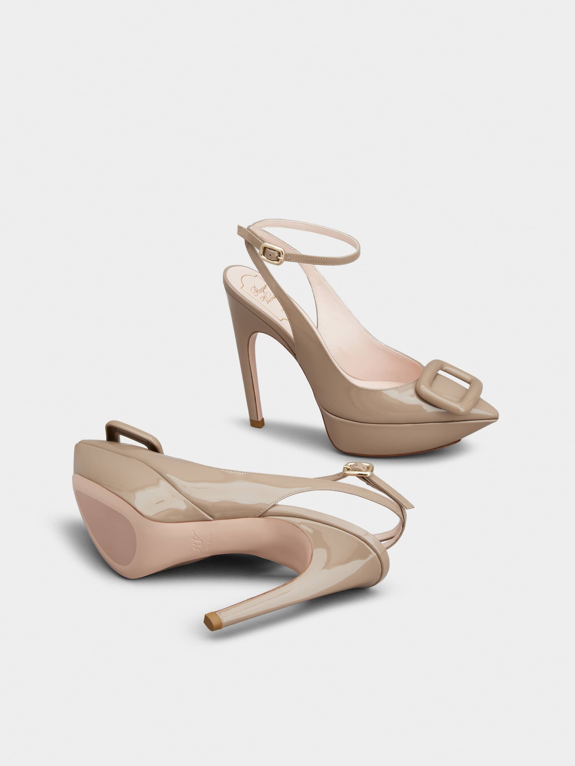 「ヴィヴ ショック」ラッカード バックル パテントレザー スリングバック パンプス 125 mm ベージュ