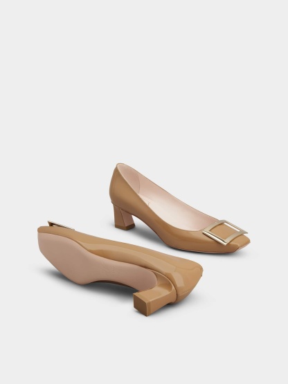 「ベル ヴィヴィエ トランペット」パンプス パテントレザー 45 mm ブラウン