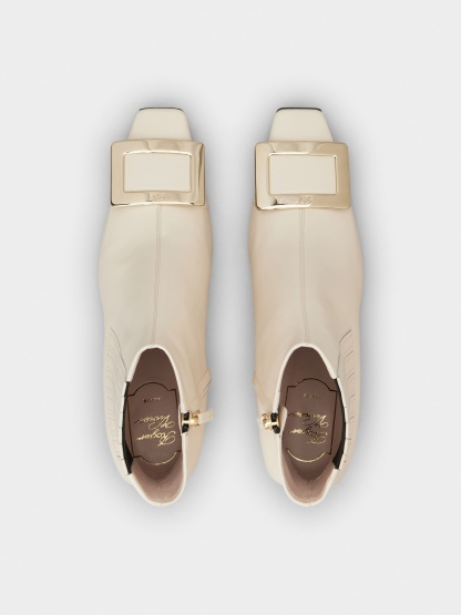 「ベル ヴィヴィエ」 メタル バックル レザー チェルシー アンクル ブーツ 45 mm クリーム