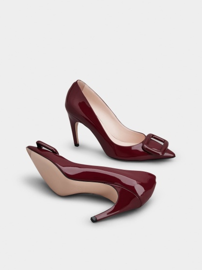 「ヴィヴ ショック」ラッカード バックル パテントレザー パンプス 85 mm ボルドー