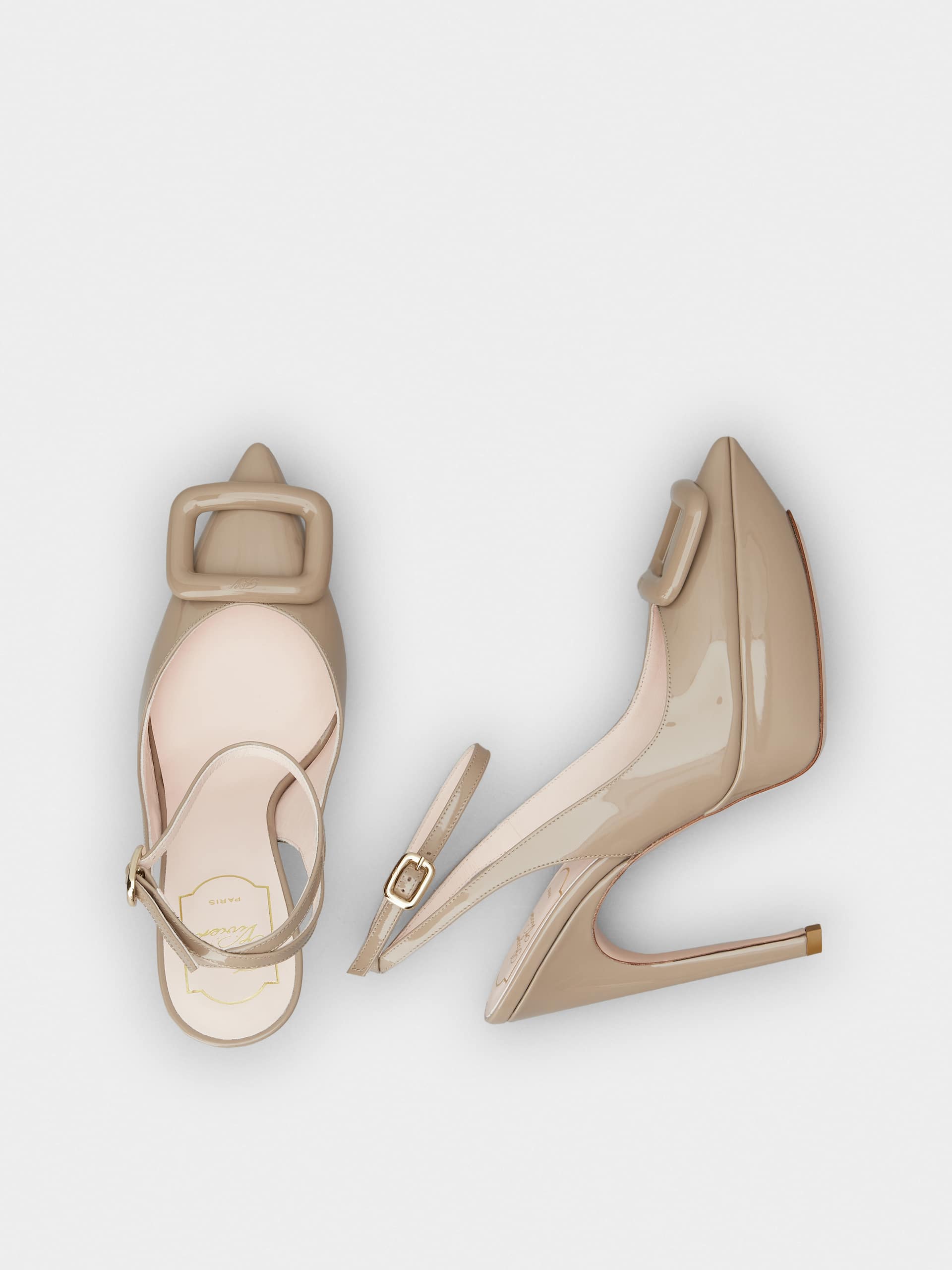 「ヴィヴ ショック」ラッカード バックル パテントレザー スリングバック パンプス 125 mm ベージュ