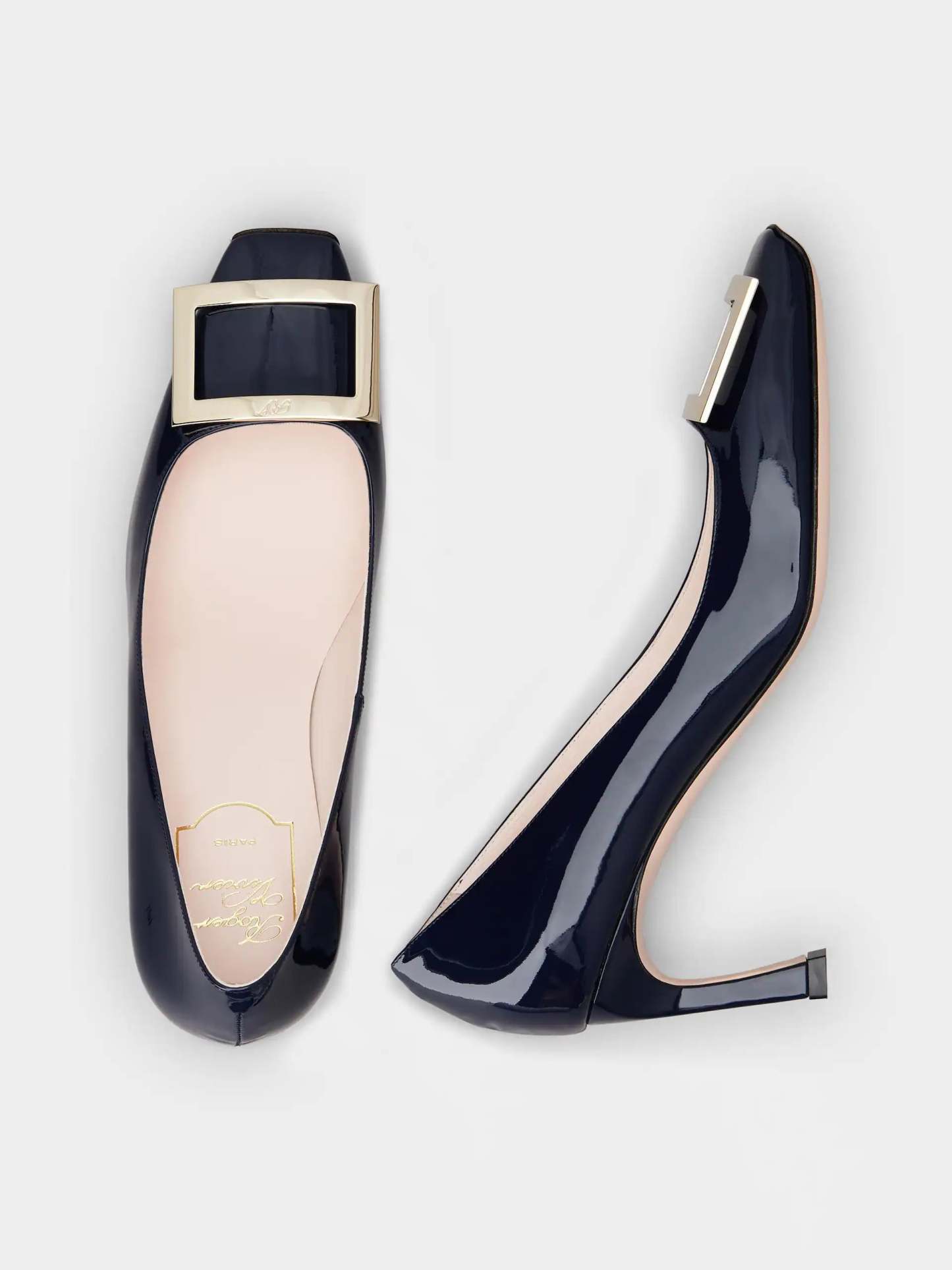 「ベル ヴィヴィエ トランペット」パテントレザー パンプス 70 mm ブルー