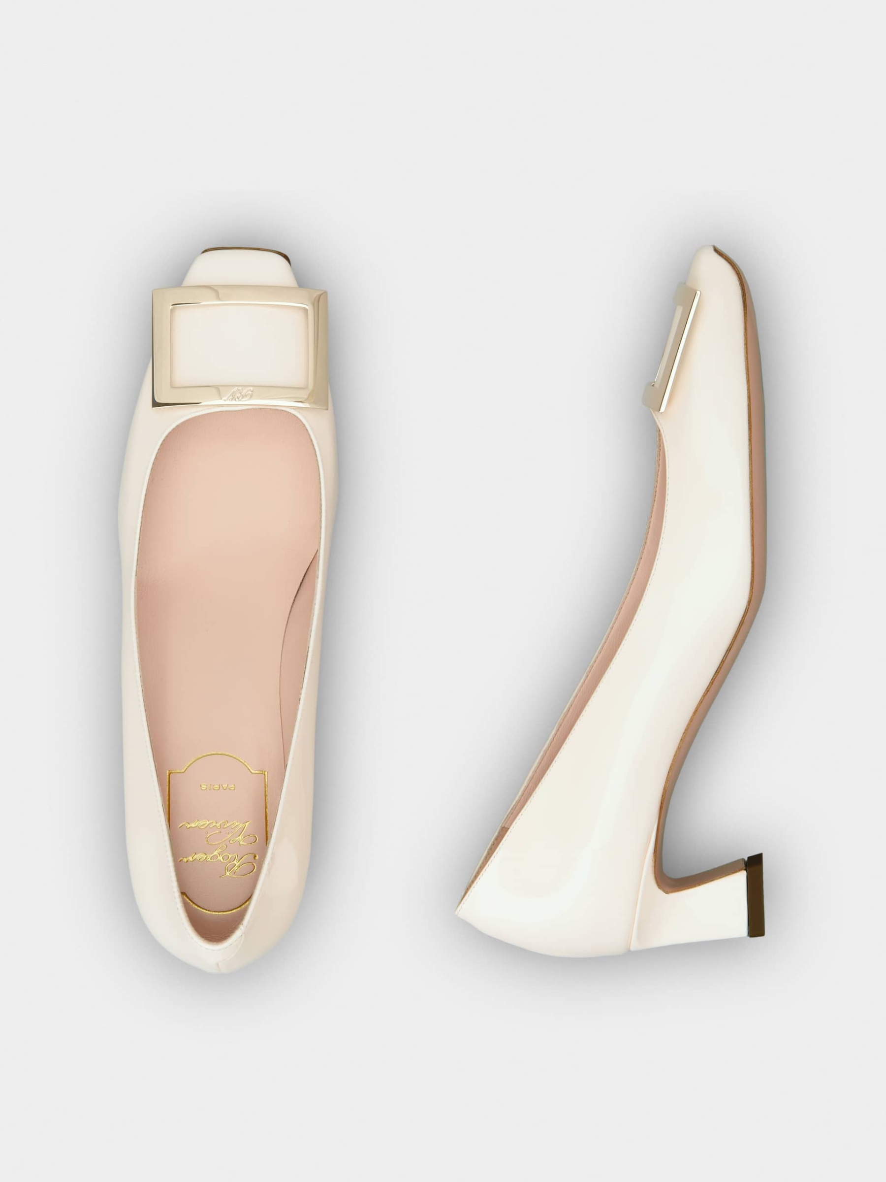 「ベル ヴィヴィエ トランペット」パンプス パテントレザー 45 mm クリーム