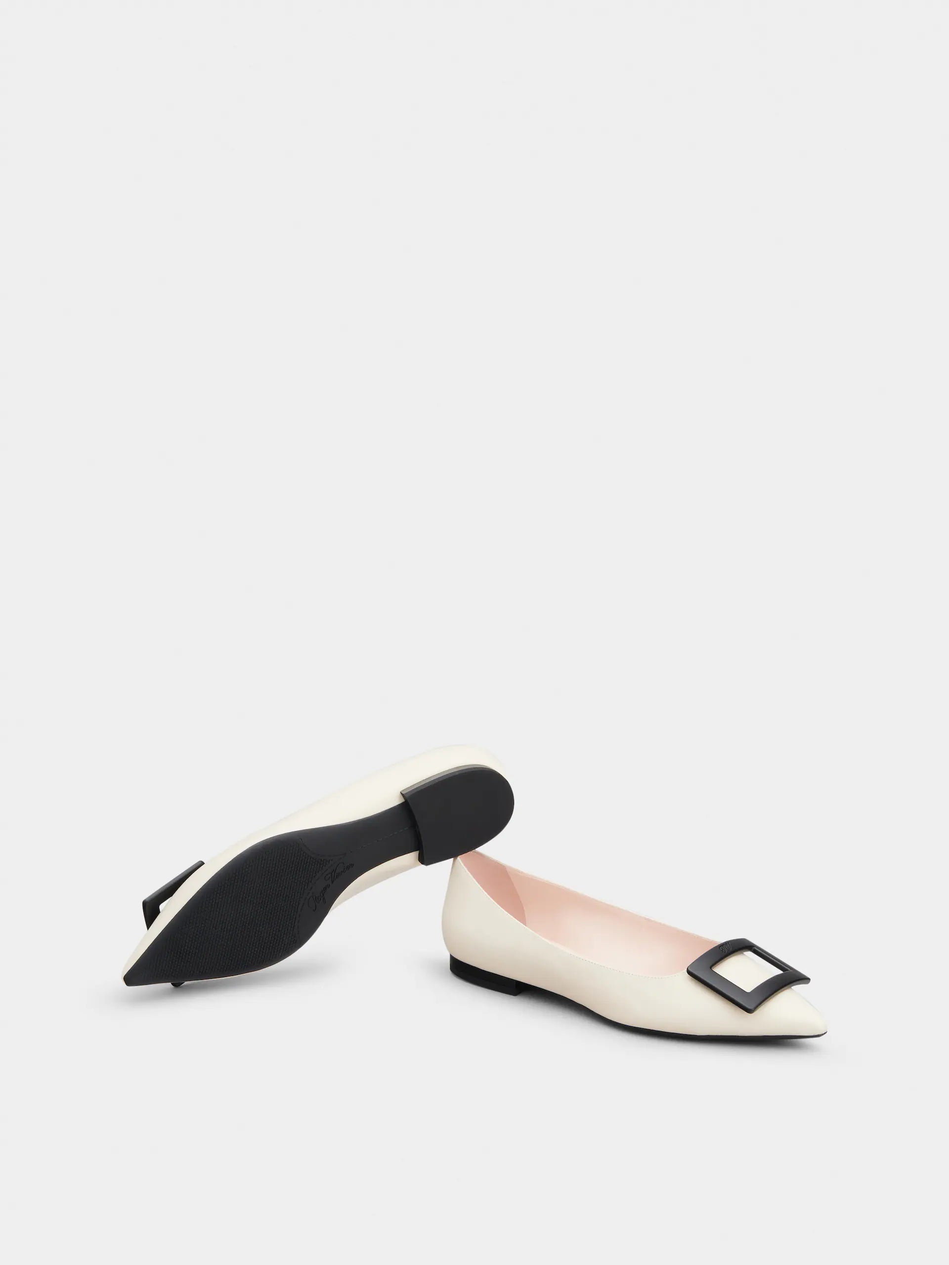 「ゴメッティーヌ」ナッパレザー バレリーナ 5 mm クリーム