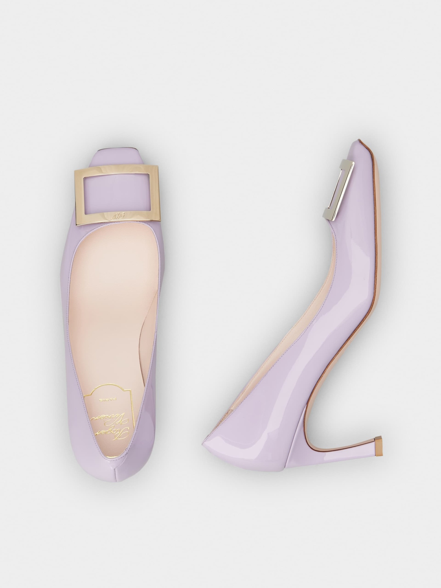 「ベル ヴィヴィエ トランペット」パテントレザー パンプス 70 mm バイオレット