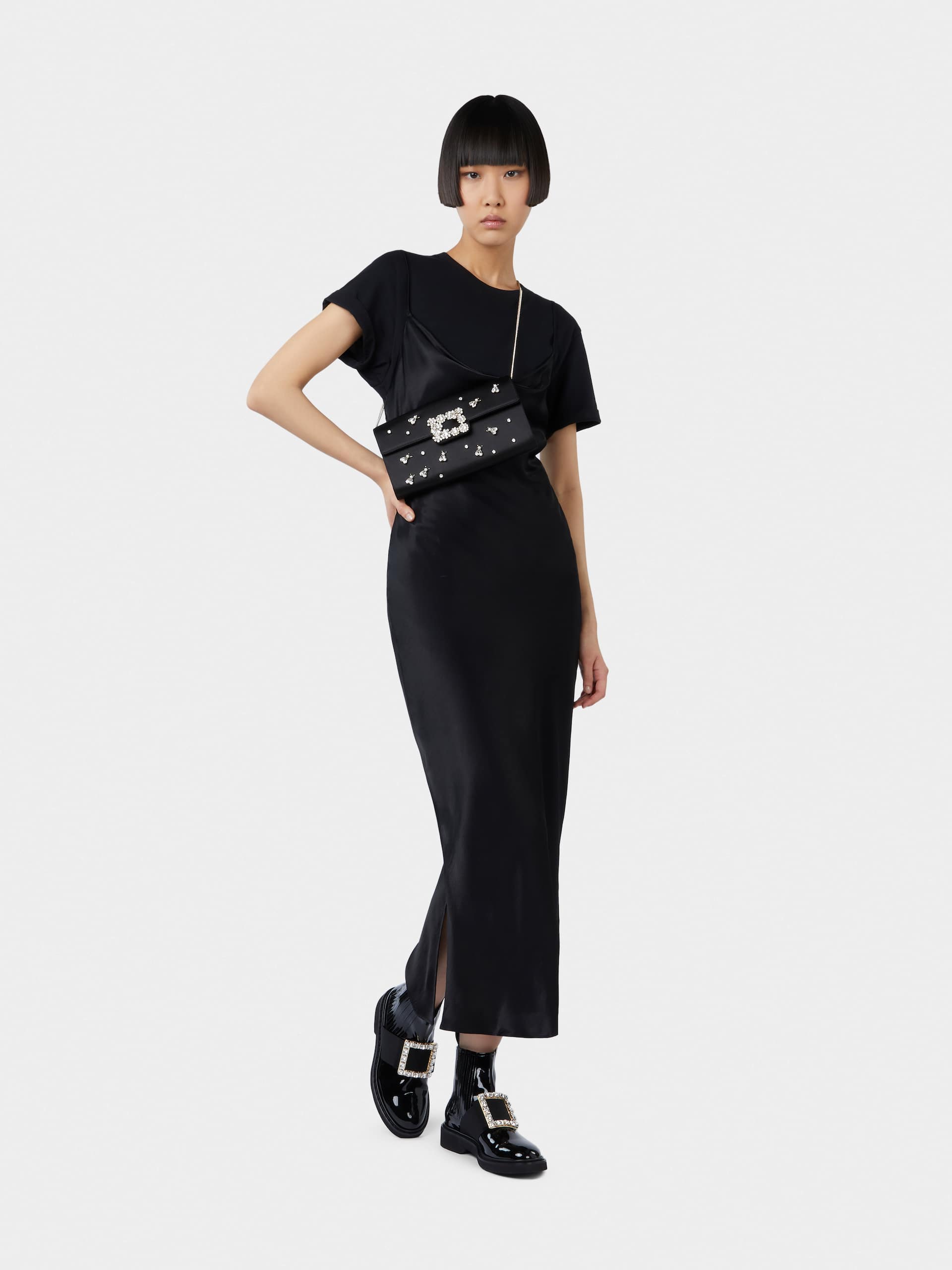 「ヴィヴ レンジャー」ストラス バックル チェルシー アンクルブーツ 25 mm ブラック