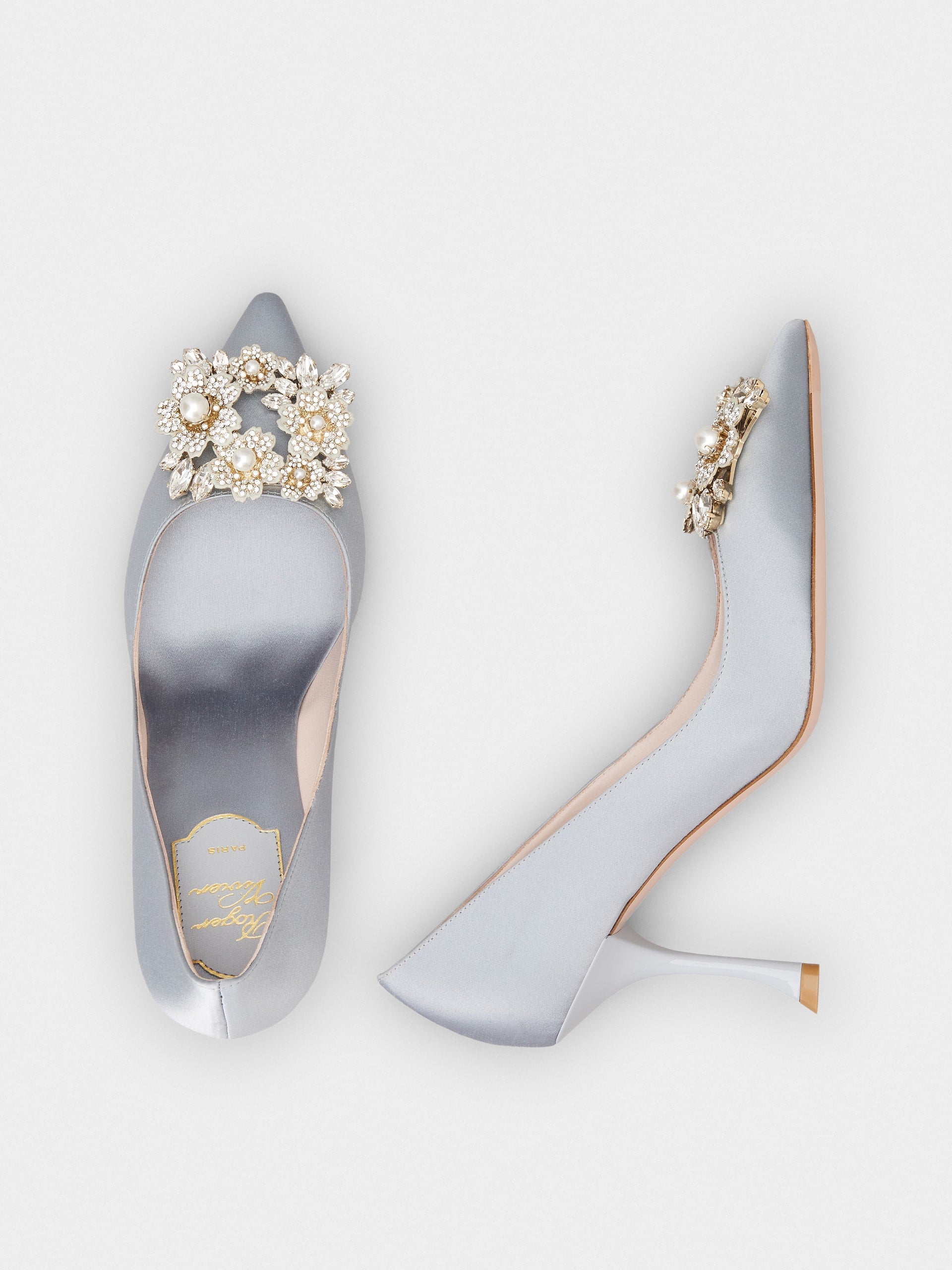 RV ブーケ ストラスパール バックル サテン パンプス 85 mm ライトブルー