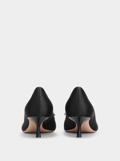 RV ブーケストラスバックル サテン パンプス 45 mm ブラック