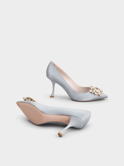 RV ブーケ ストラスパール バックル サテン パンプス 85 mm ライトブルー