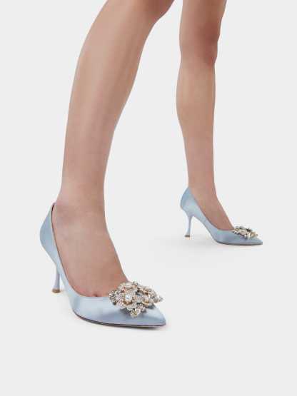 RV ブーケ ストラスパール バックル サテン パンプス 85 mm ライトブルー