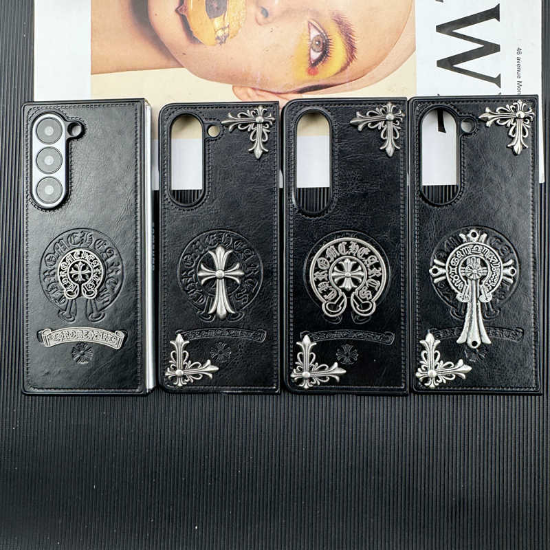 適用於三星Z Fold6/5/4/3新款立體浮雕潮牌聯名款折疊殼