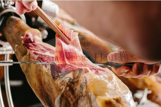 Whole Leg 32 Months Iberico Ham Cebo