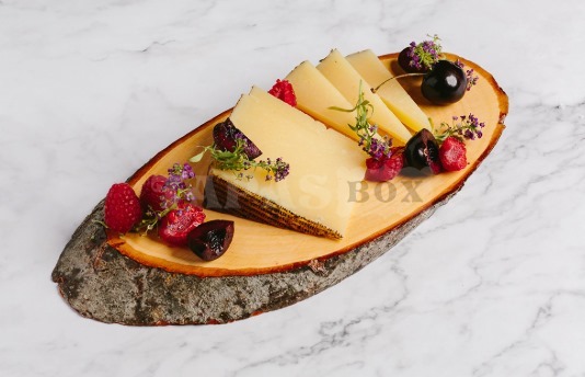 15 Months Manchego Cheese