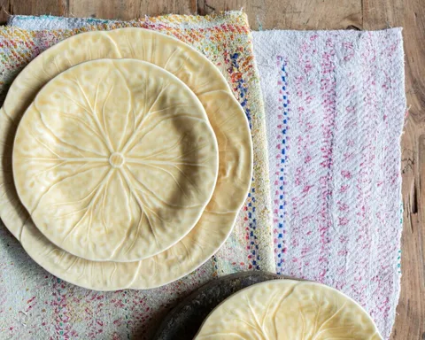 Bordallo Cabbage Dessert Plate by Van Verre, Sahara Yellow