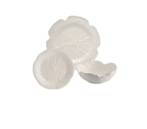 Bordallo Pinheiro Cabbage Dinnerware Set of 12 Cream/Beige
