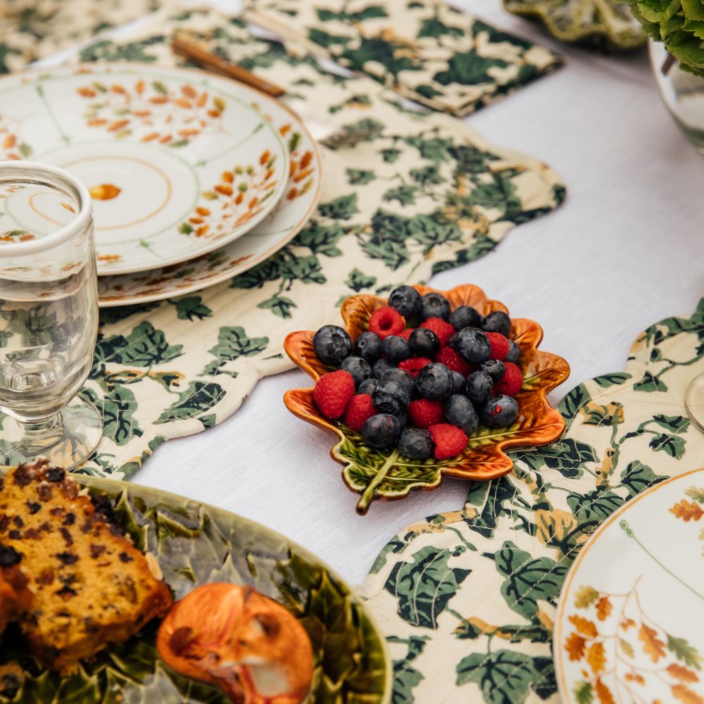 Bordallo Pinheiro Gudrun Bread Plate by Claudia Schiffer