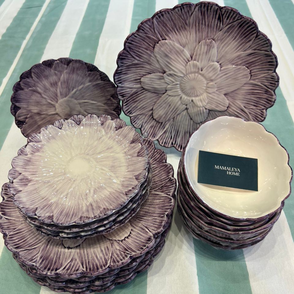 Matias Belo Artichoke Dinnerware Set of 18 Purple (Mariana Aubergine)