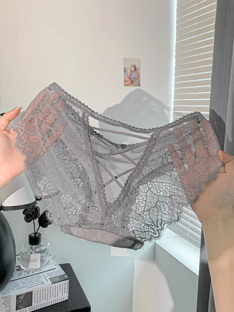 【3件裝】性感細帶鏤空低腰透氣蕾絲內褲 