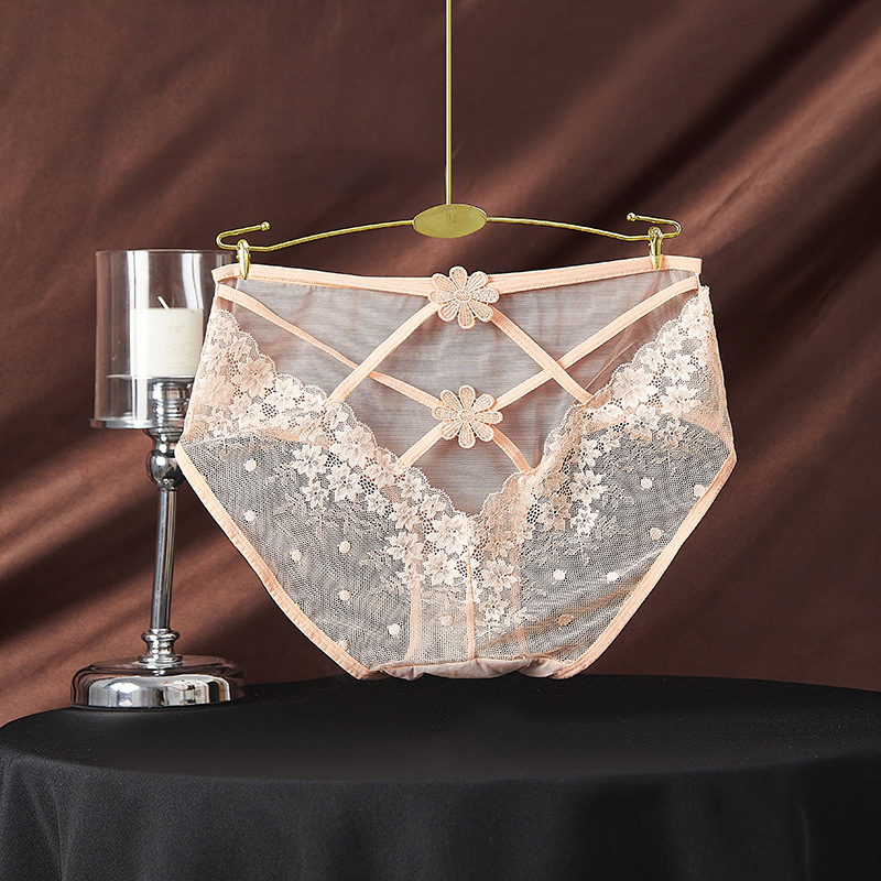 【4件裝】時尚性感細帶鏤空搭配刺繡小雛菊高彈高腰大尺碼內褲