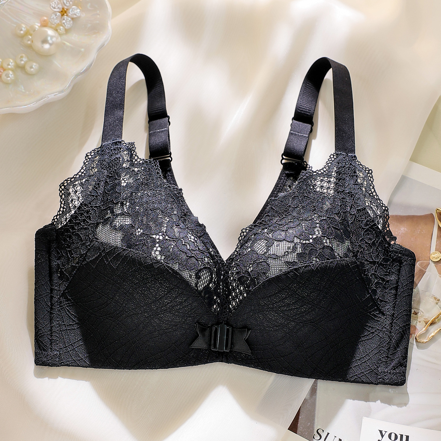 蕾絲前扣聚攏無鋼圈性感美背內衣