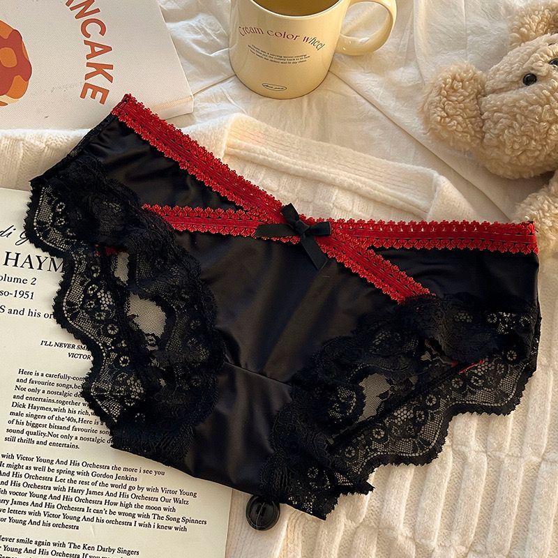 法式純欲高級感緞面性感蕾絲內褲