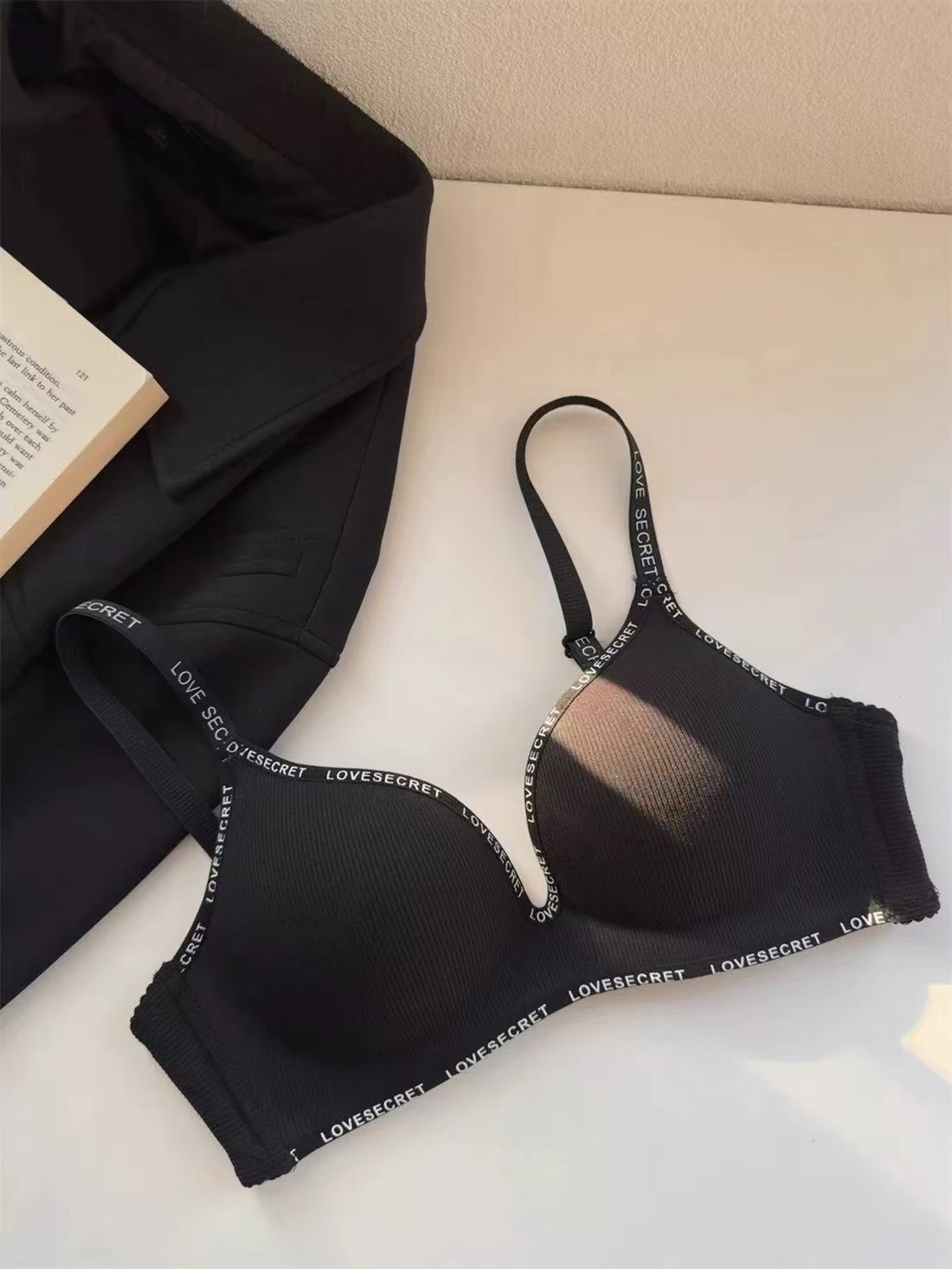 【2件裝】夏季新款無痕無鋼圈簡約字母聚攏內衣