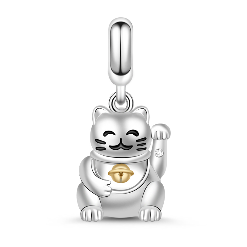 Lucky Cat Pendant image number 0