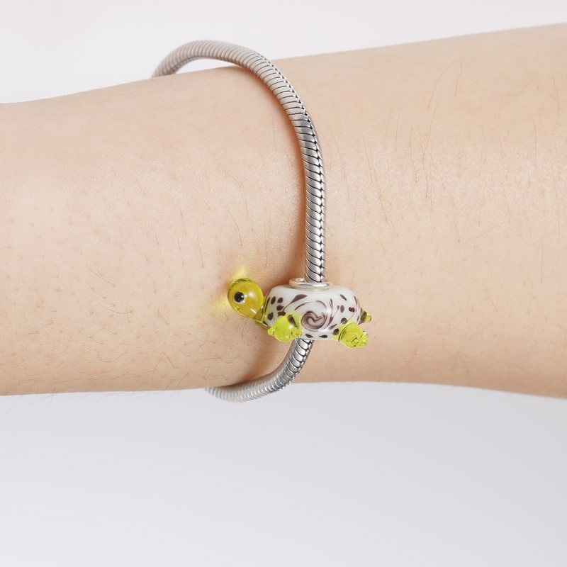 Turtle Murano Glass Charm image number 2
