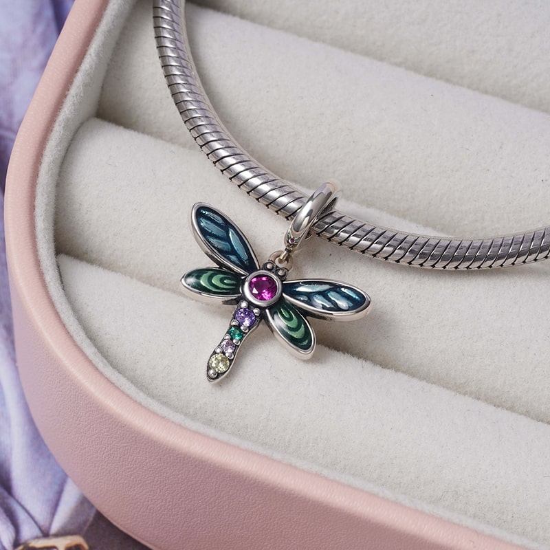 Shiny Dragonfly Pendant image number 1