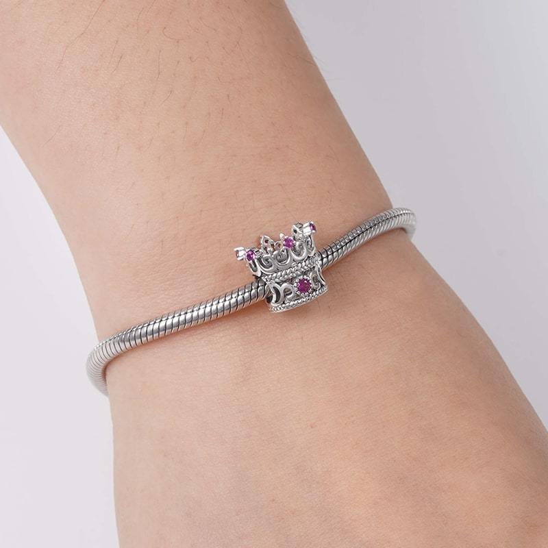 The Queen's Crown Charm image number 2