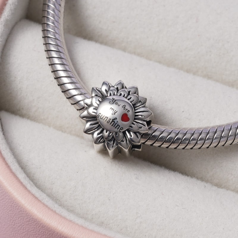 Sunflower Charm image number 1