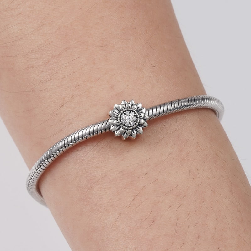 Sunflower Charm image number 2