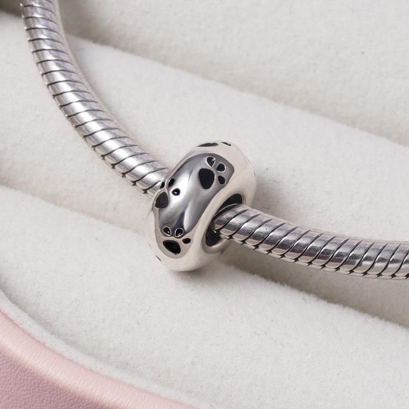 Paws Print Charm image number 1