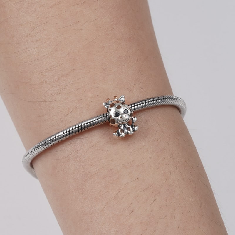 Baby Giraffe Charm image number 2