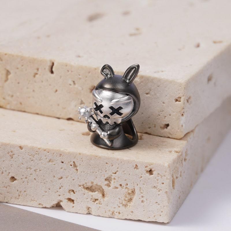 Violent Rabbit Charm image number 1