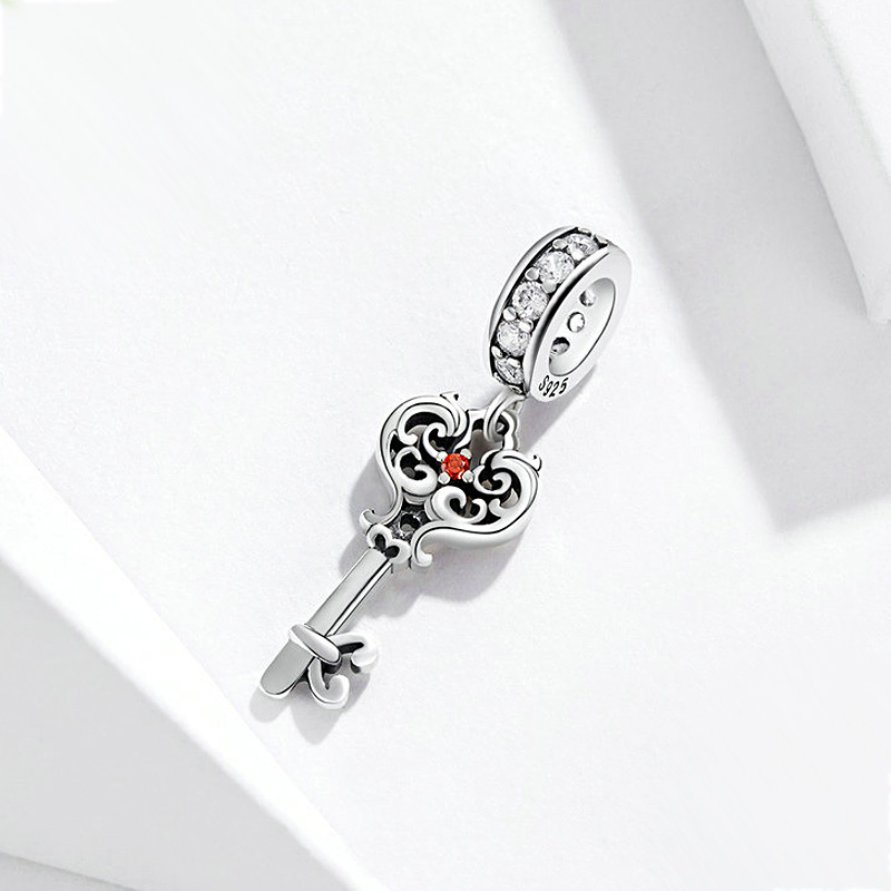 Key Pendant image number 1