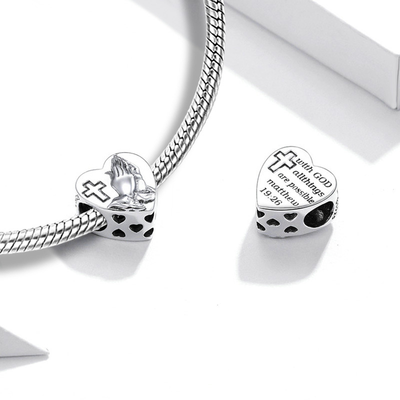 Pray & Love Charm image number 1