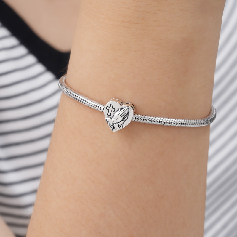Pray & Love Charm image number 2