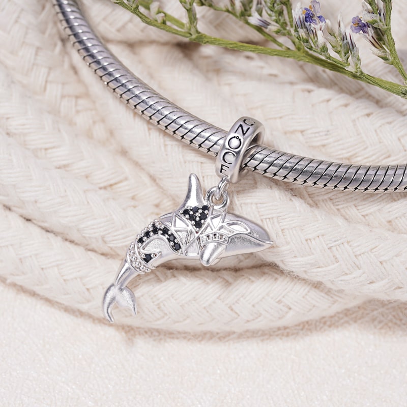 Killer Whale Orca Pendant image number 1