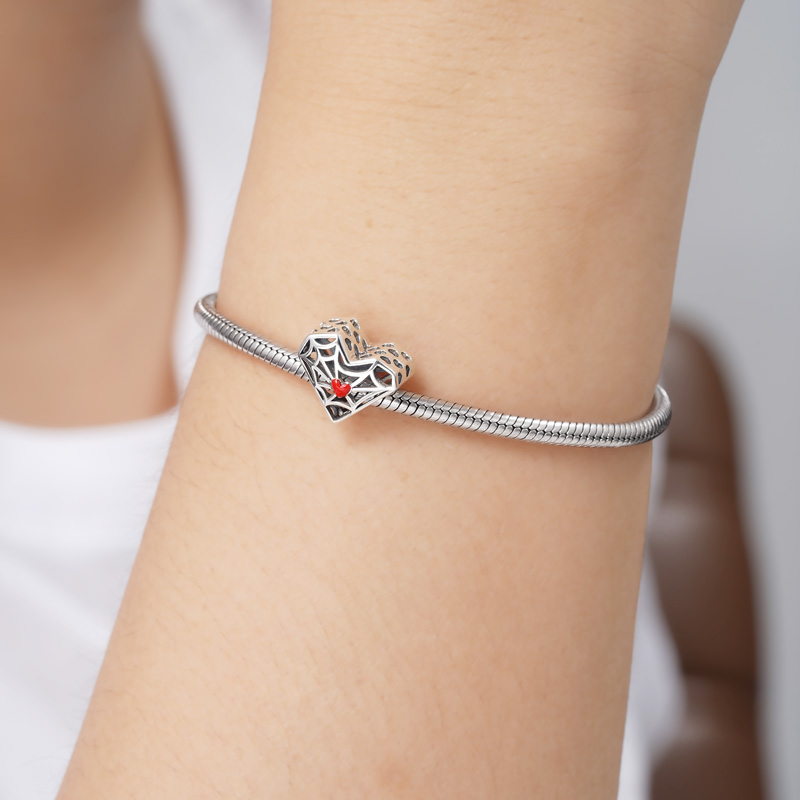 Spider Web Heart Charm image number 2