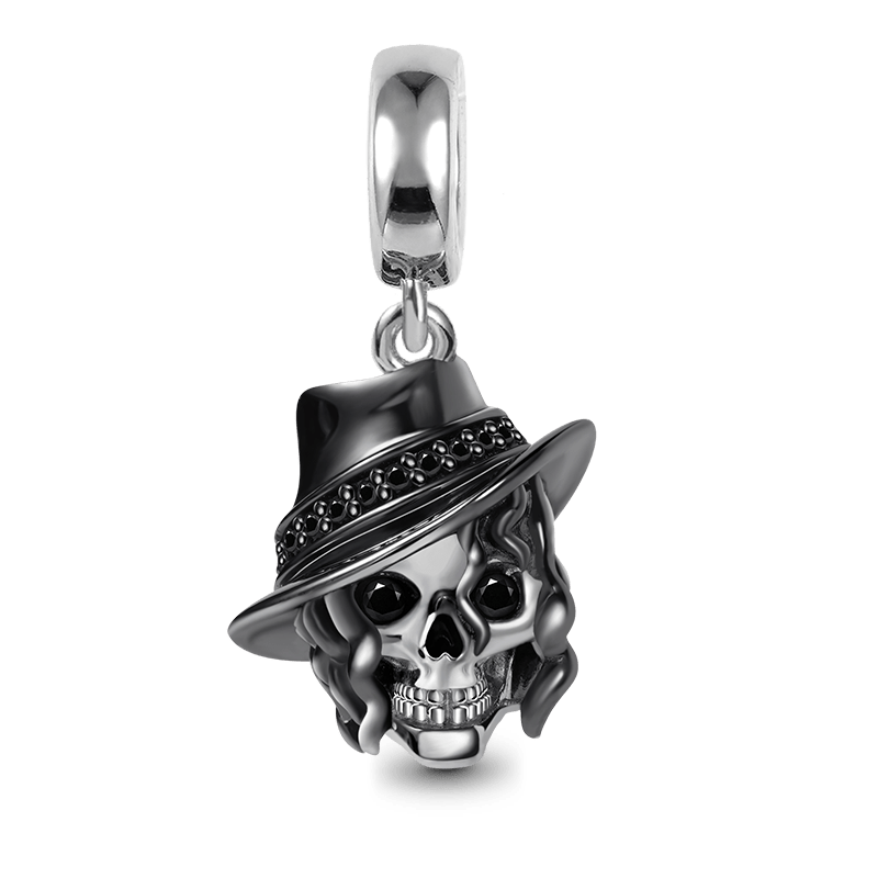 Curly Hair Skull Pendant image number 0