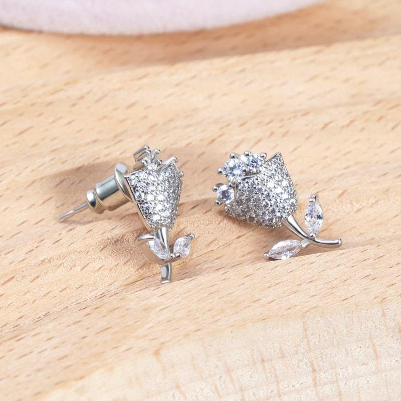 Zircon Flower Earrings image number 1