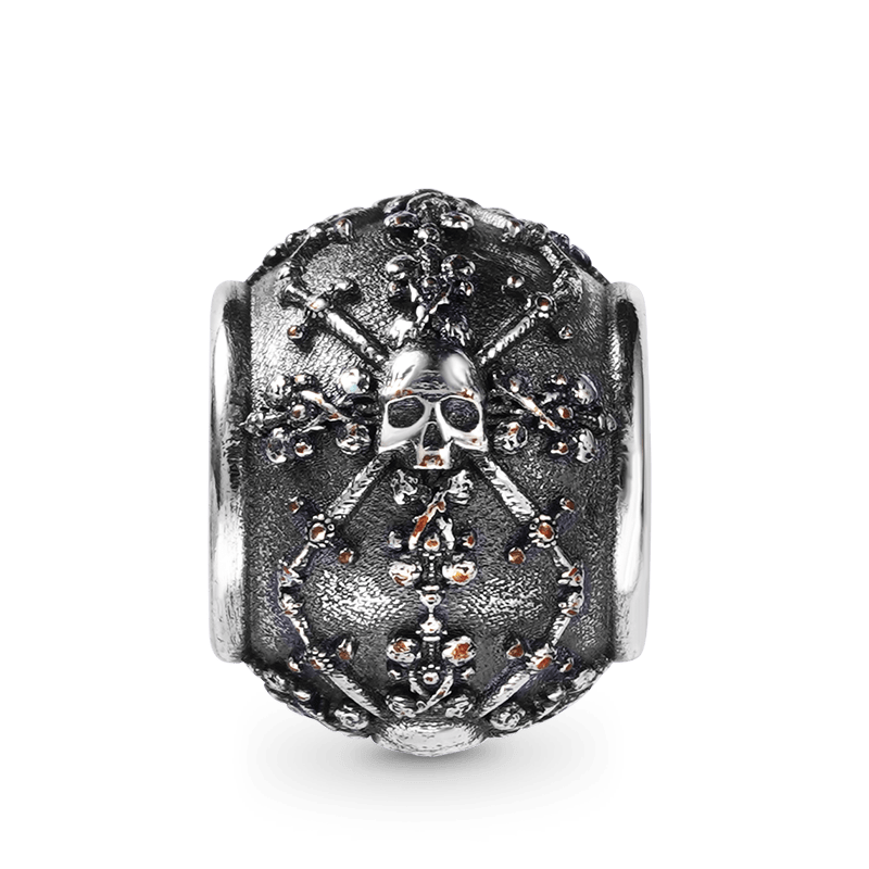 Skull with Swords Charm Bracelet image number 1