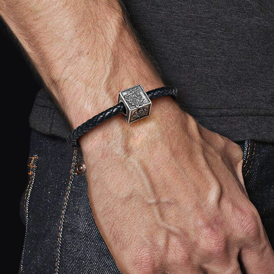 Black Leopard Charm Bracelet image number 3